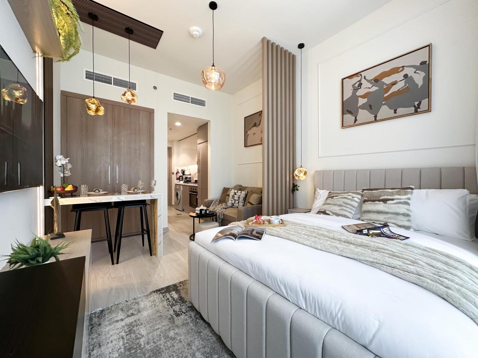 Trophy Modern Marvel Cozy With Smart Features In Azizi Riviera *