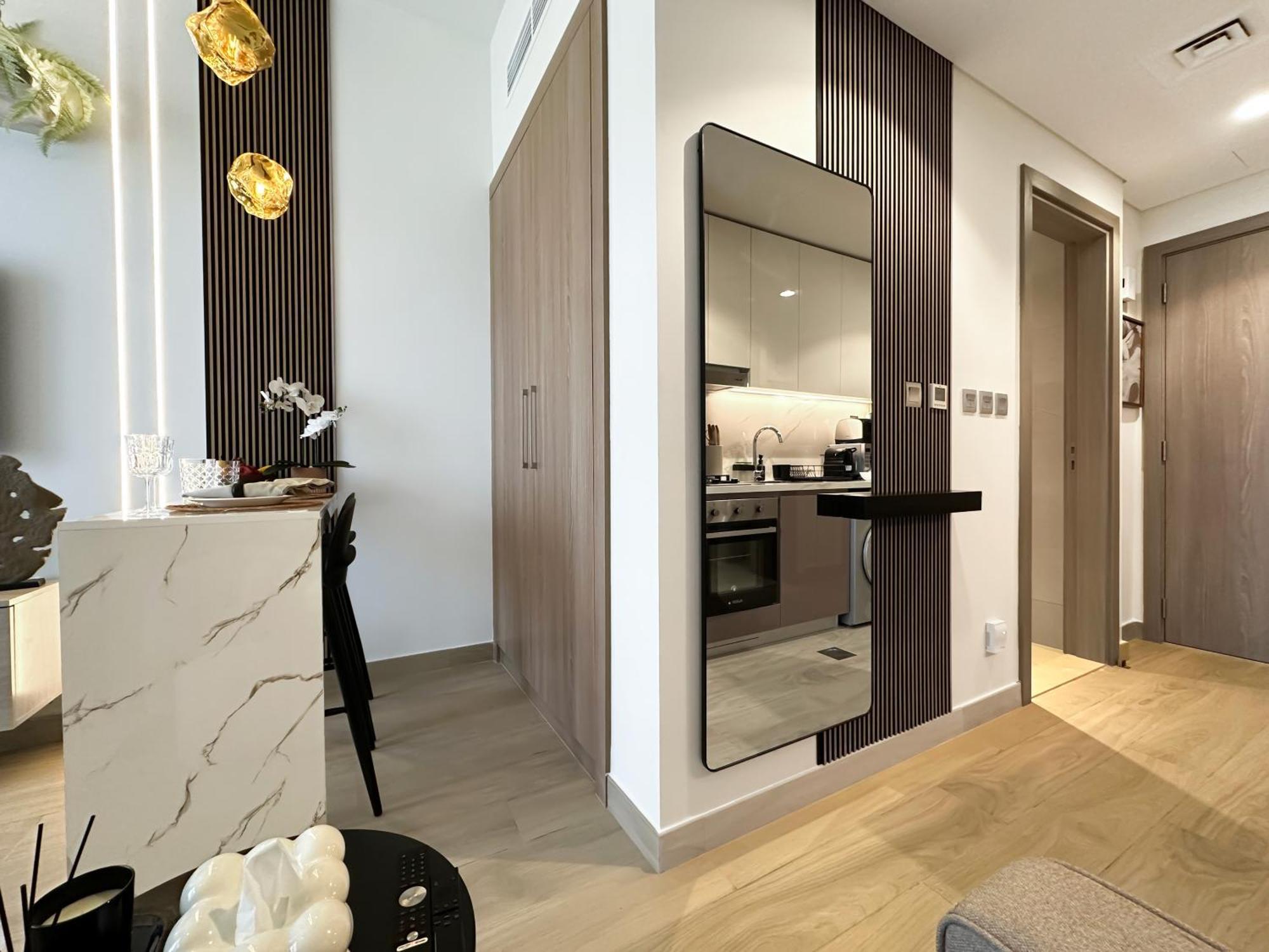Trophy Modern Marvel Cozy With Smart Features In Azizi Riviera
