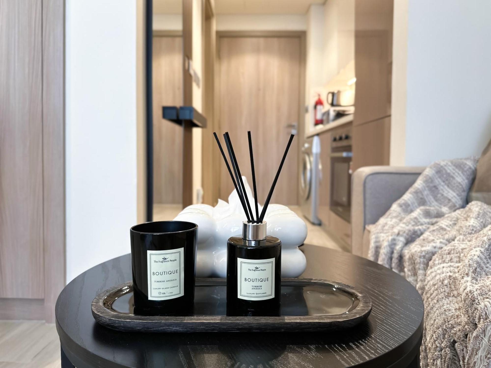 Apartment Trophy Modern Marvel Cozy With Smart Features In Azizi Riviera *