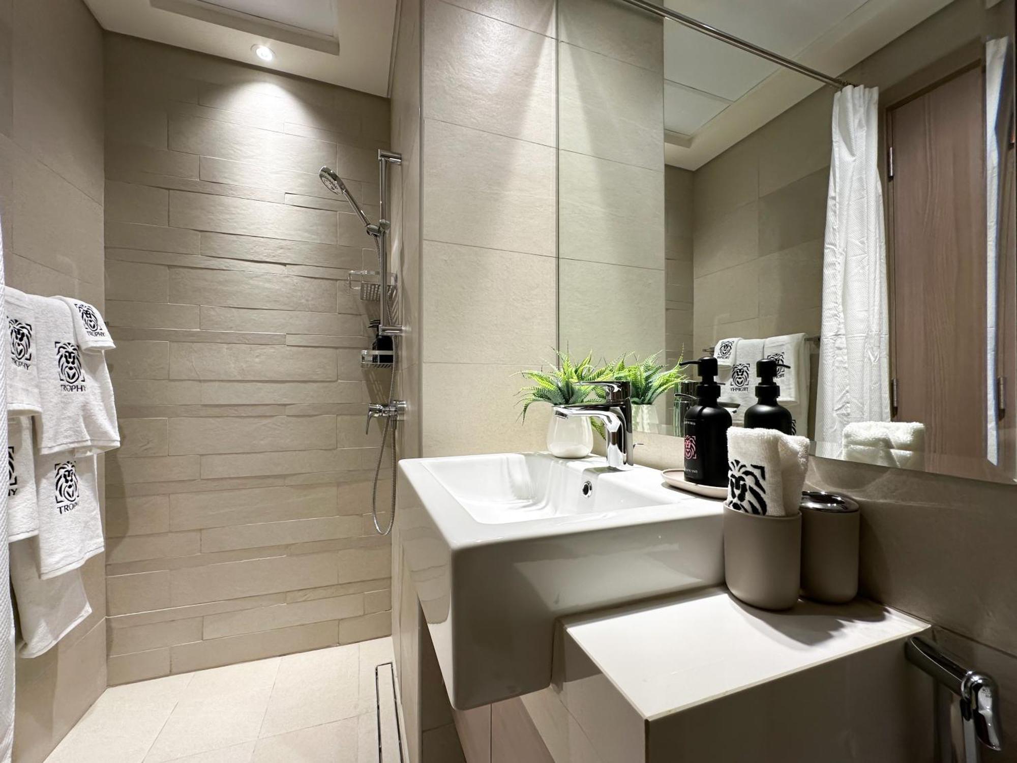 Trophy Modern Marvel Cozy With Smart Features In Azizi Riviera *